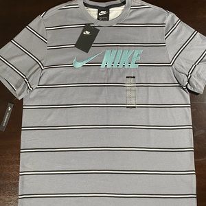 New Nike Mens t shirt gray
